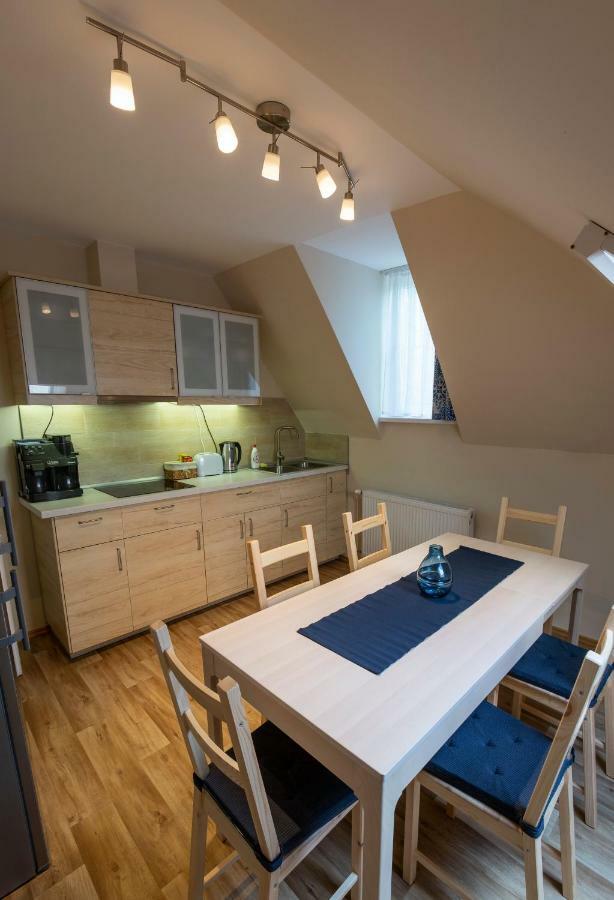 Airport Appartement *